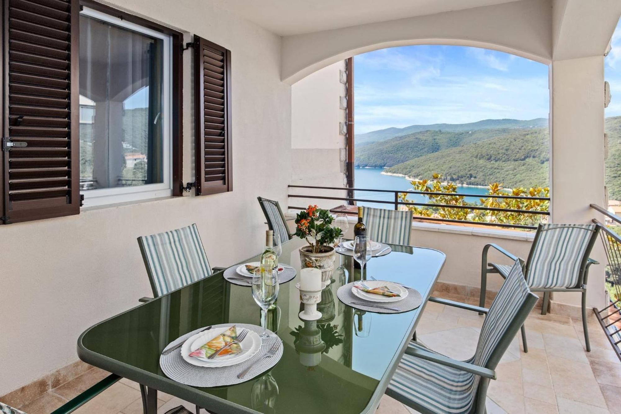 Apartments Lady M Рабац Экстерьер фото